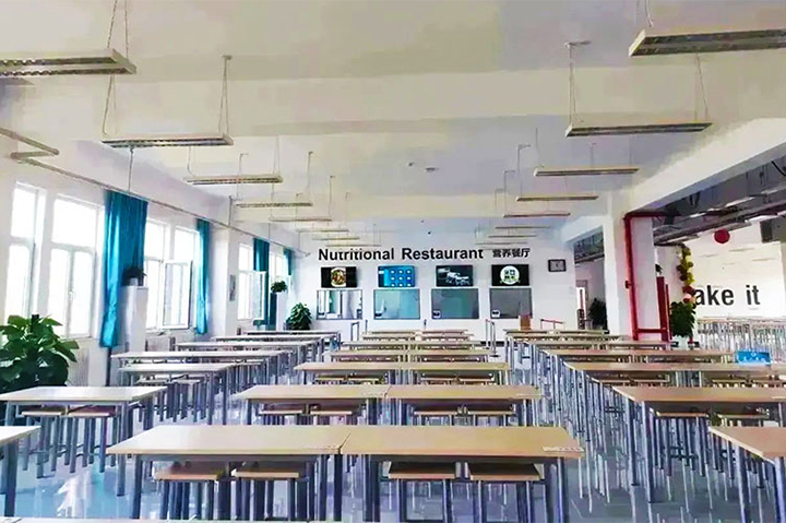 北京索兰诺中学教室环境