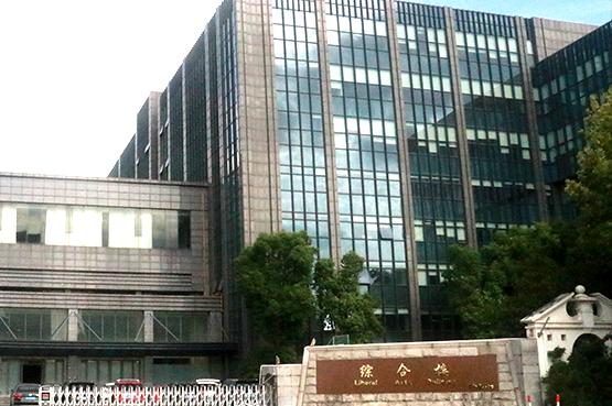 上海新世纪学校学校环境图片