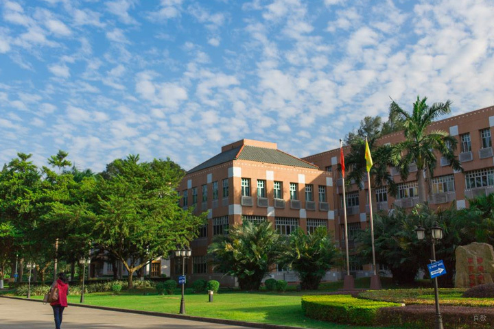 广州广东外语外贸大学国际本科_教学楼环境