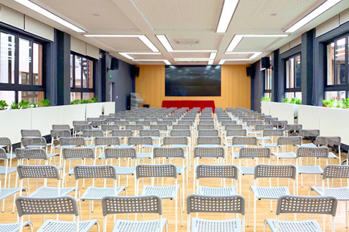 学校礼堂