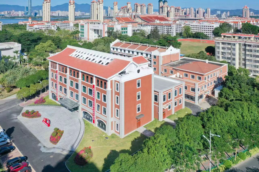 上海集美大学国际项目_学校环境图片
