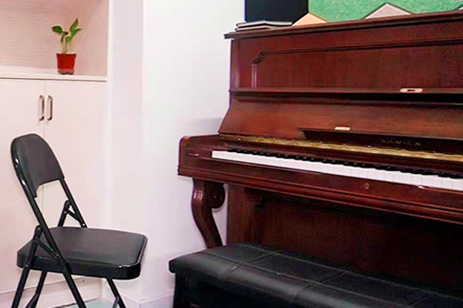 武汉琴鸟艺考校区钢琴教室环境展示