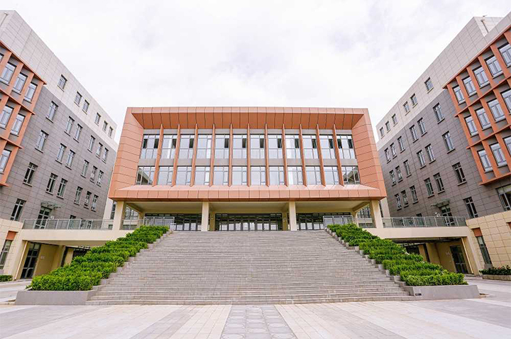 北京张家口未来国际学校教学楼环境