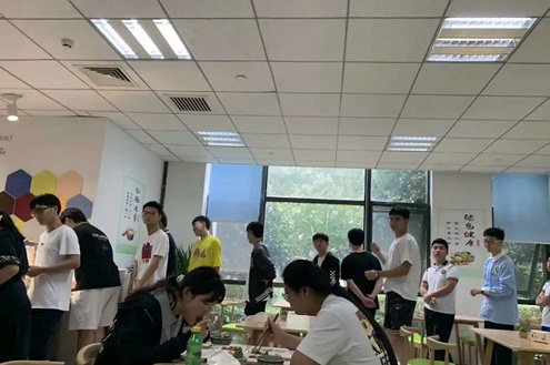 上海素尼书院香港DSE国际课程_食堂环境