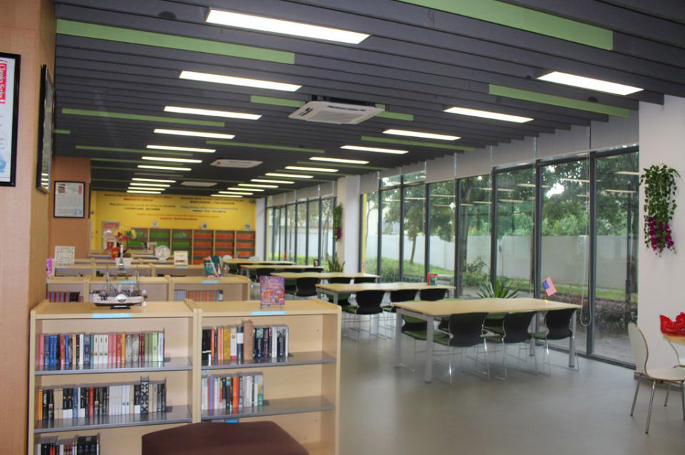 广州为明国际学校学校图书馆