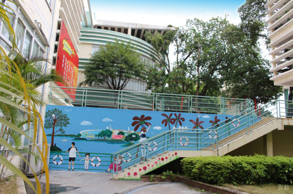 学生涂鸦墙