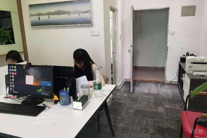 天津企诺教育_老师办公