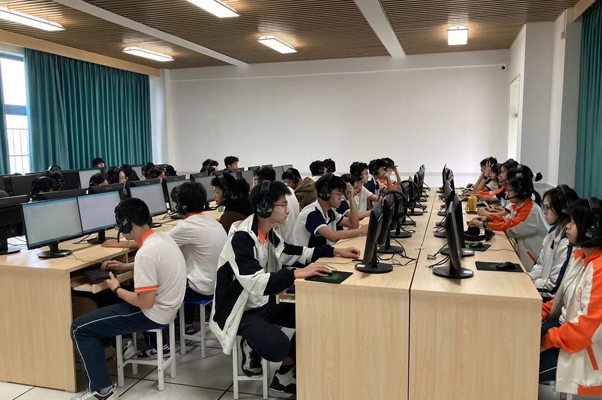 广州华南师大梦承中高考复读学校_英语听力考试