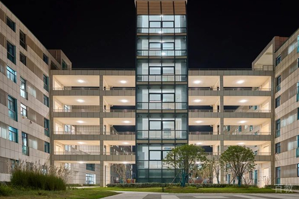 南京信息工程大学英美国际预科_教学楼照片