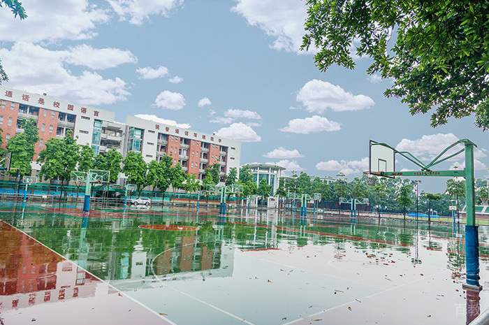 室外篮球场