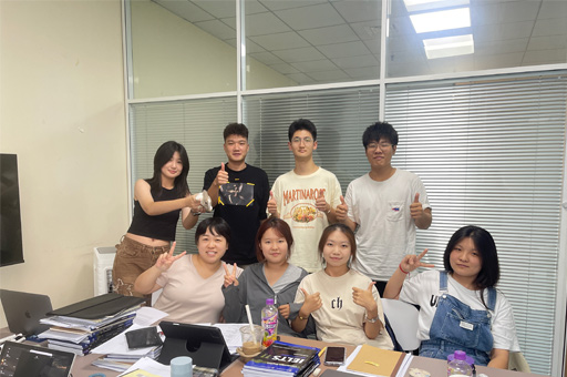 郑州新思学教育_办公室环境