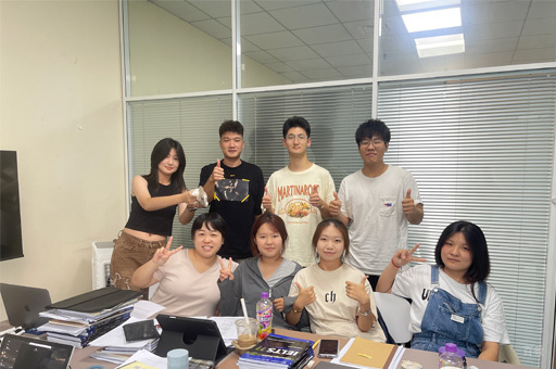 郑州新思学教育_办公室环境