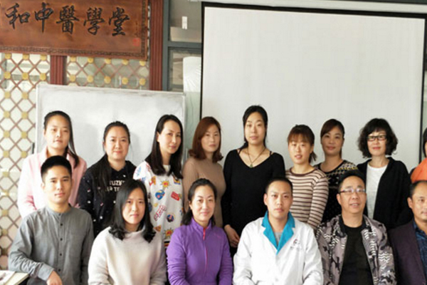 苏州明和教育培训学校_学员合照