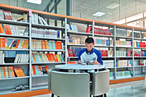 长沙英蓝中等职业学校_图书馆相册