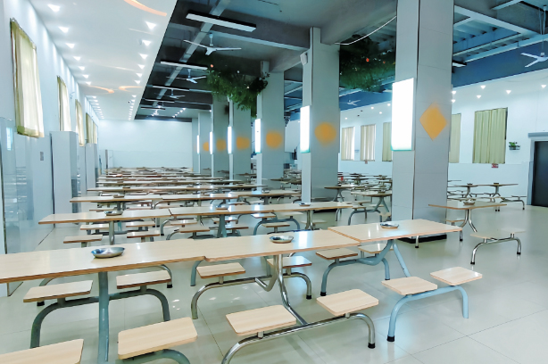 长沙英蓝中等职业学校_食堂环境