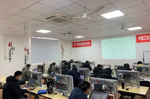 郑州鼎典教育课堂环境氛围