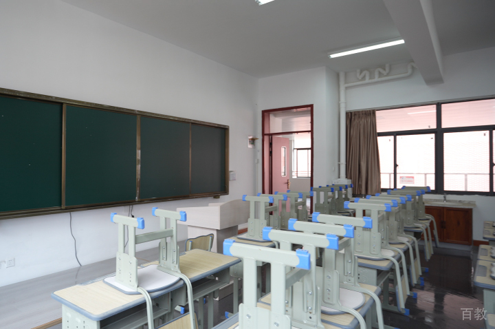 贵阳前兴高考学校_学校教室环境