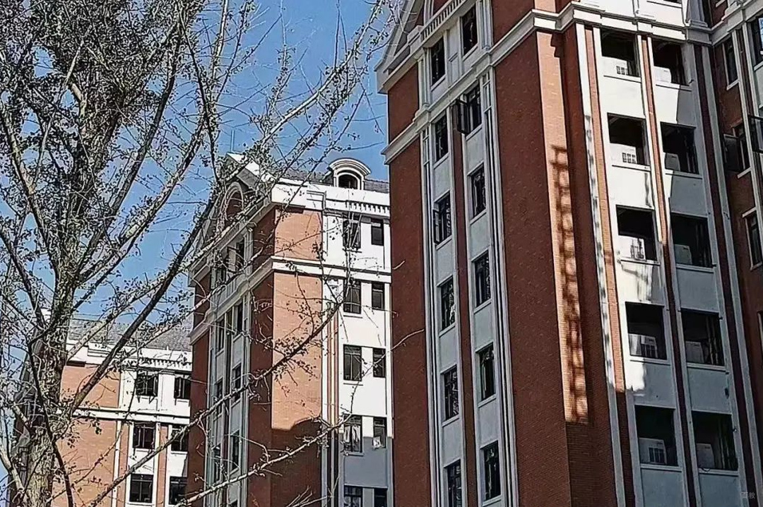 成都贝赛思学校_校园环境相册