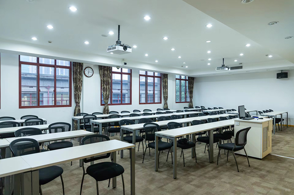 北京娜塔莎俄语培训学校_教室环境
