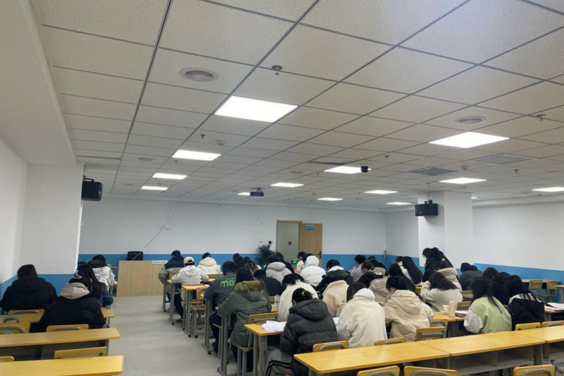 长春海天考研_学习教室环境