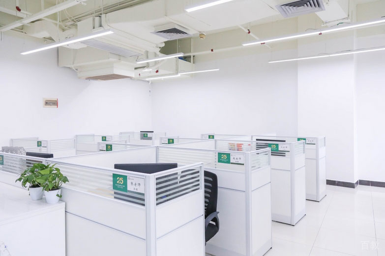 广州高山复读学校_老师办公环境