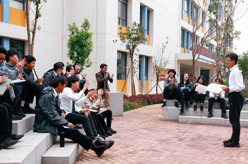 昆明世青国际学校_校园一角环境