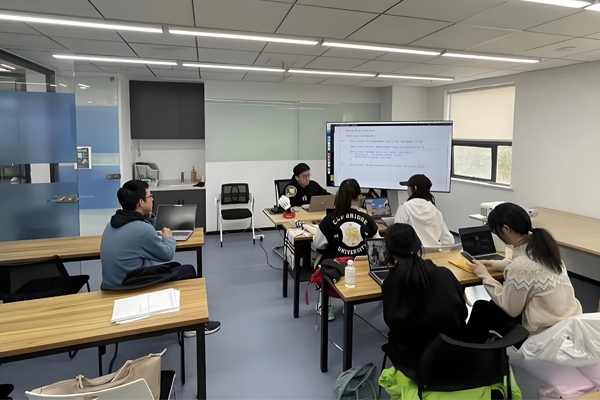 苏州航铂国际课程_学校环境