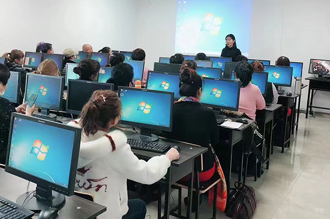 长春新科展计算机学校_学校相册1