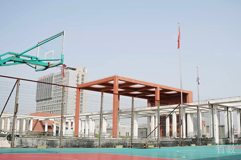 学校操场
