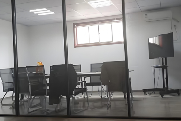 苏州大林机器视觉实训中心_会议室环境
