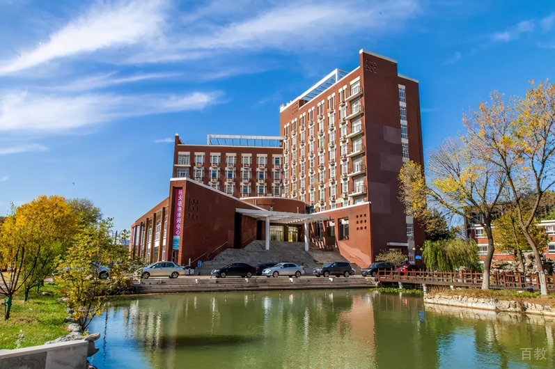 天津科技大学开放教育学院_学校环境3