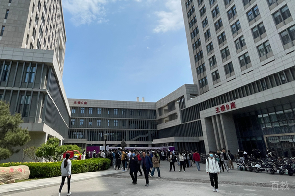 北京中国石油大学国际本科_校区教学环境展示