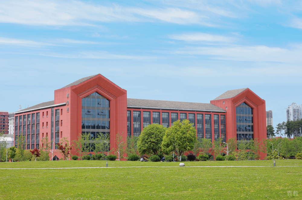 贵州大学国际教育学院_学校环境2