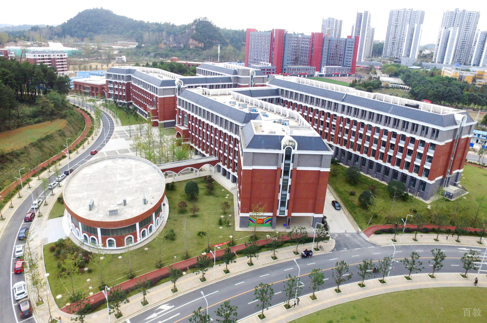 贵州大学国际教育学院_学校环境3