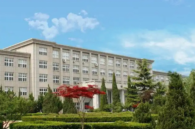 東北財經(jīng)大學跨境教育中心學校環(huán)境6