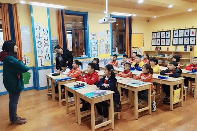 呼和浩特英伯恩教育_授课环境