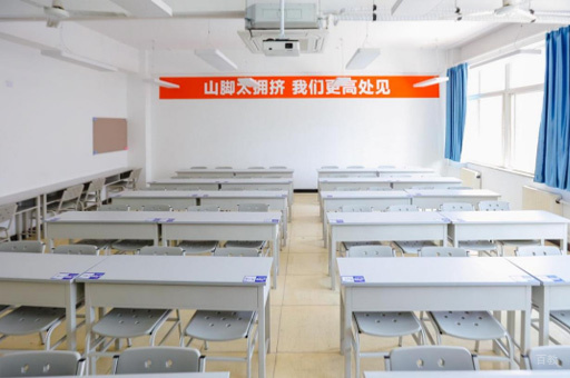 橙啦教育_线下教室环境