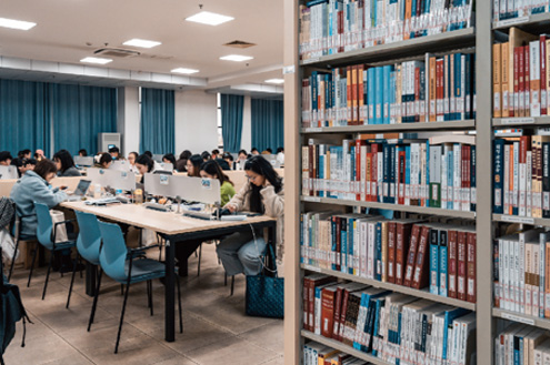 華東政法大學國際教育學院_學員照片