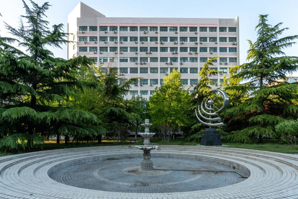北京工商大学国际本科_校区教学环境展示