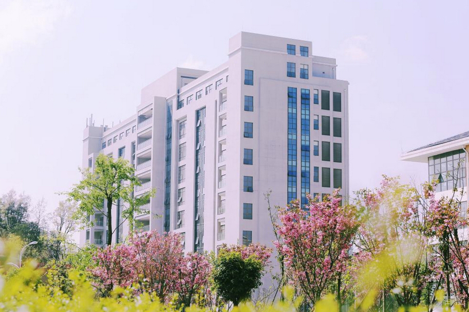 贵州医科大学国际教育学院_学校环境1