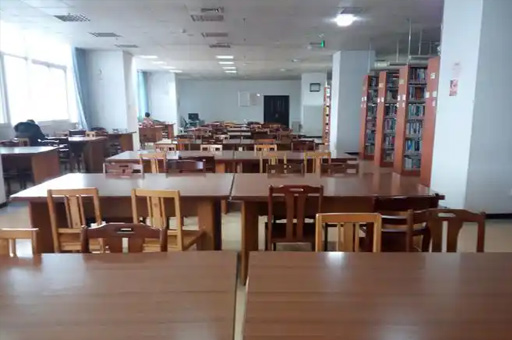 中原工学院国际本科图书馆环境