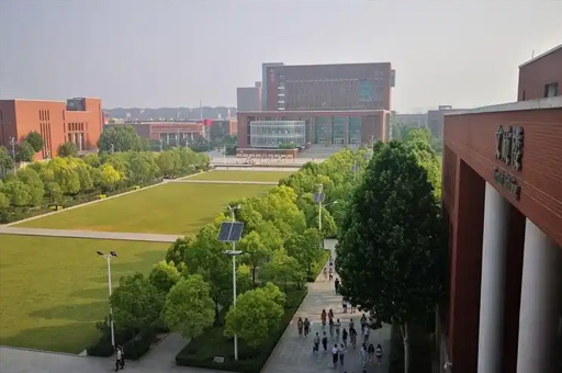 中原工学院国际本科_校园环境