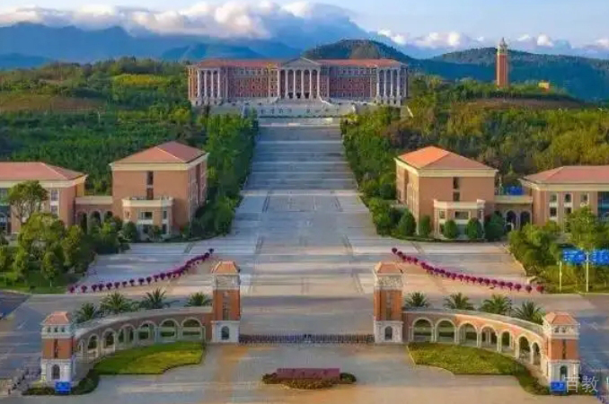 昆明医科大学国际教育学院_学校环境4