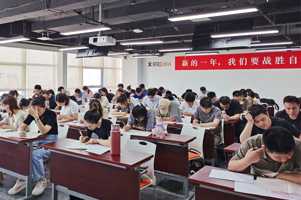 合肥研粒教育校区学员上课场景展示