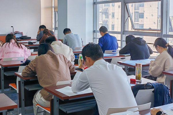合肥研粒教育学员上课场景展示