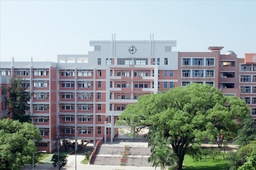 福州师大附中国际班_实验楼环境