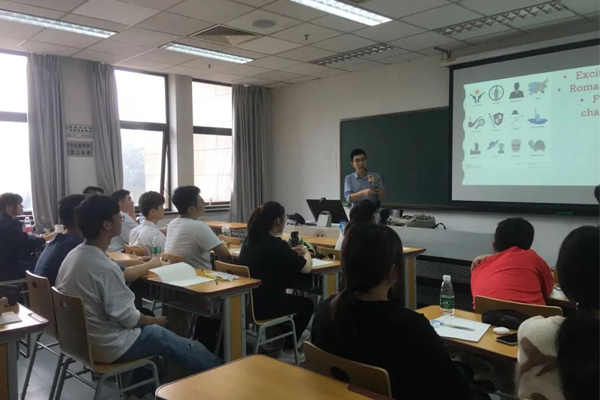 北京語言大學國際本科_校區學員上課場景展示