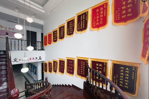 学校荣誉