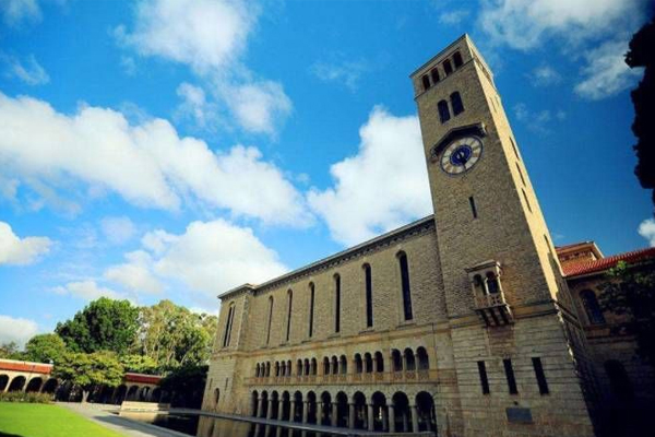北京外国语大学国际本科_建筑物环境