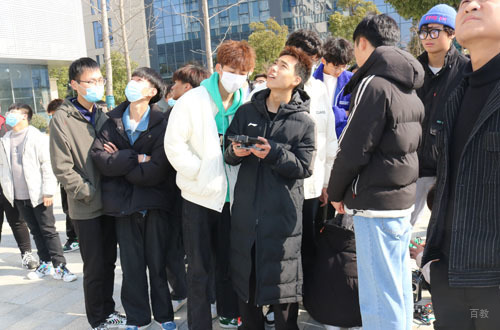 合肥蓝柏匠才_校区学生户外实践